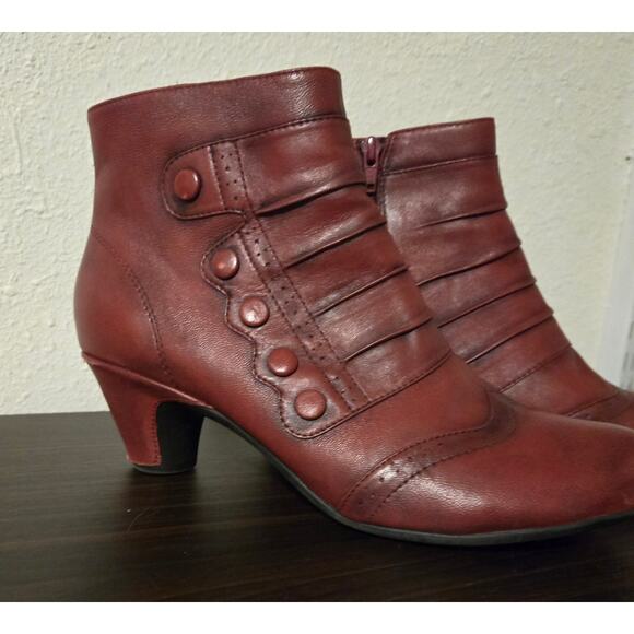 Vintage Anesha red leather boots - Picture 2 of 5